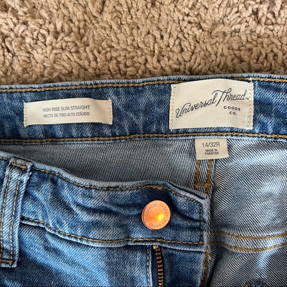 Universal Thread Jeans - Picture 2 of 3